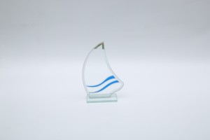 Exquisite graphic crystal glass trophy