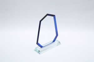 Transparent crystal transparent plaque trophy with transparent and black base